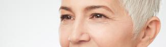 Augenringe entfernen und Tränenfurchen mit Hyaluronsäure behandeln